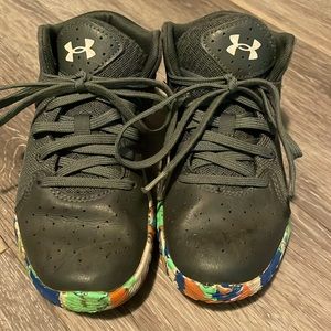 Boys sneakers. Well loved but in good condition!